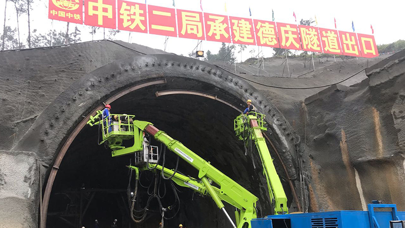 藍海智裝拱架臺車助力貴南高鐵德慶隧道建設